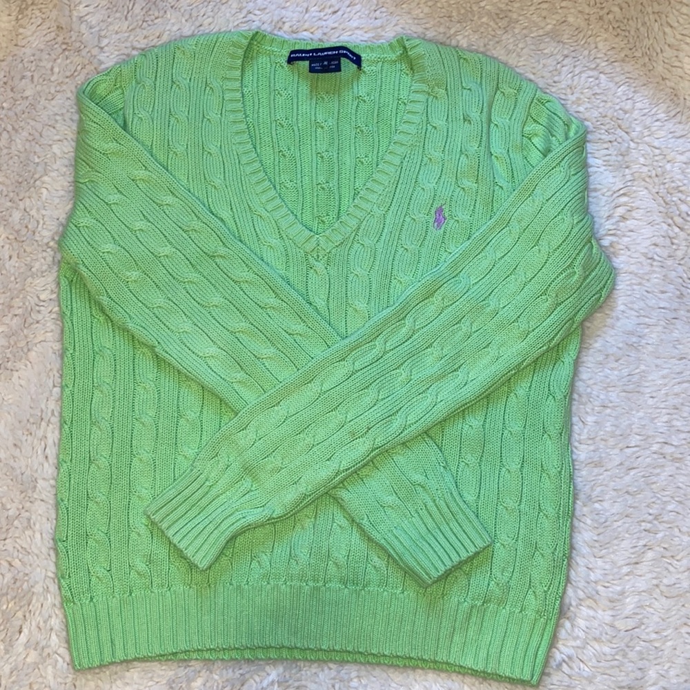 ralph lauren sweater. size S/M.